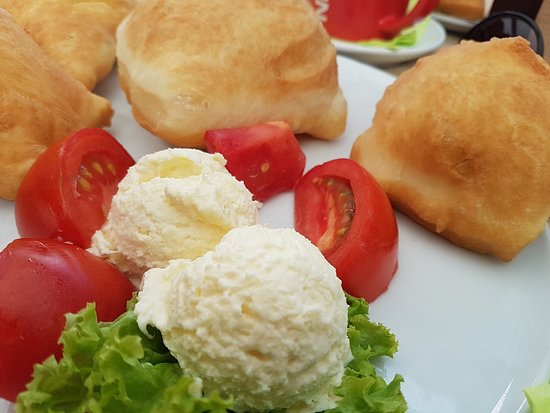 Ustipci sa kajmakom